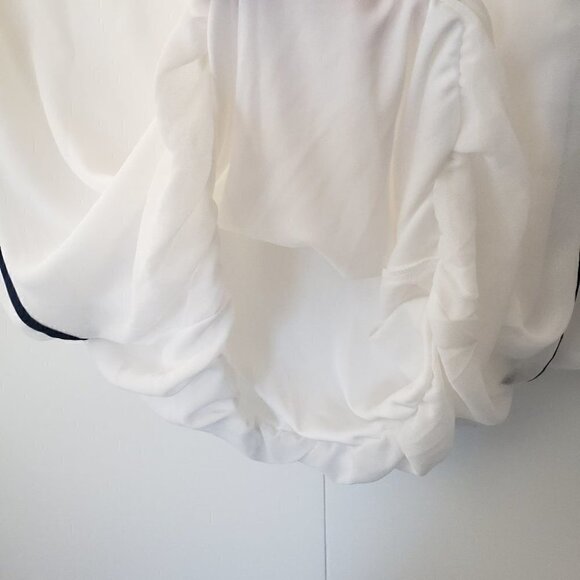 NWT White chiffon blouse with bat sleeve and embellished neckline sz M - Picture 7 of 8